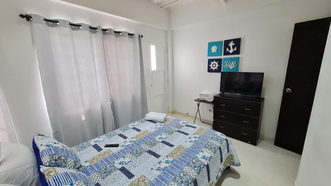 Apartamentos Turisticos Buena Vista San Andrés Exteriör bild